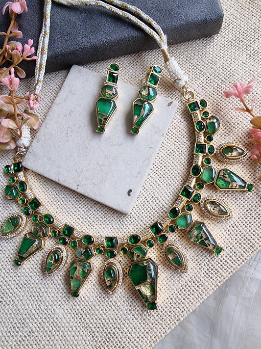 NIRALI NATURAL STONE GOLD PLATED GREEN NECKLACE WITH ARRINGS