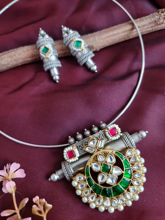 DHOLNA SILVER PLATED FUSION HASLI SET WITH EARRINGS