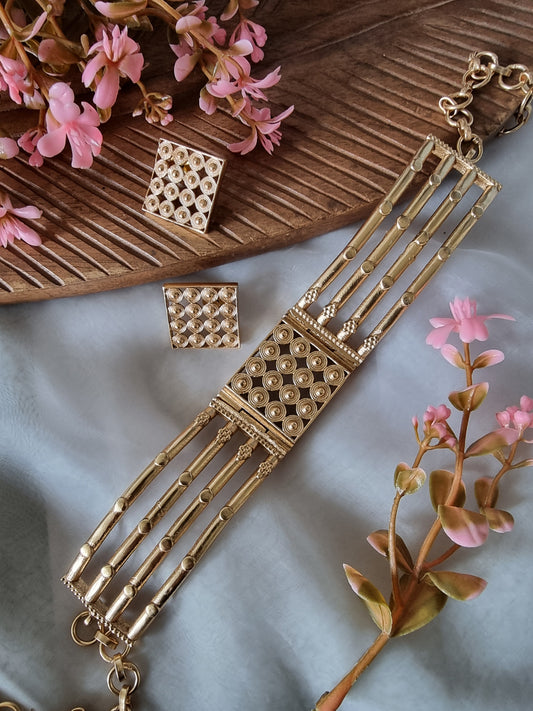 JAZZ GOLDPLATED WESTERN LOOK CHOKER SET FOR WOMEN