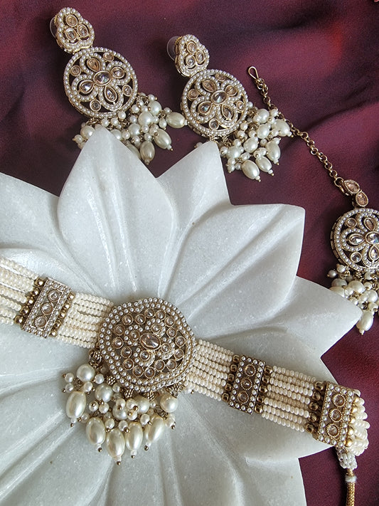 NOORI JADAU PEARL NECKLACE SET WITH EARRINGS AND MANGTIKA FOR WOMEN